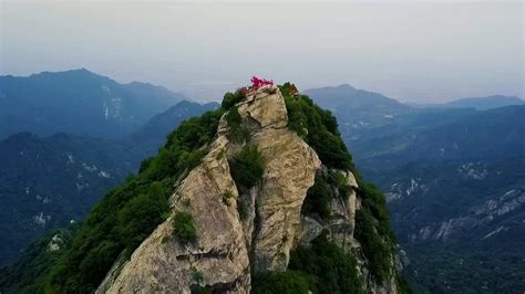 爬翠華山需要多久：從多維度探討登山時光